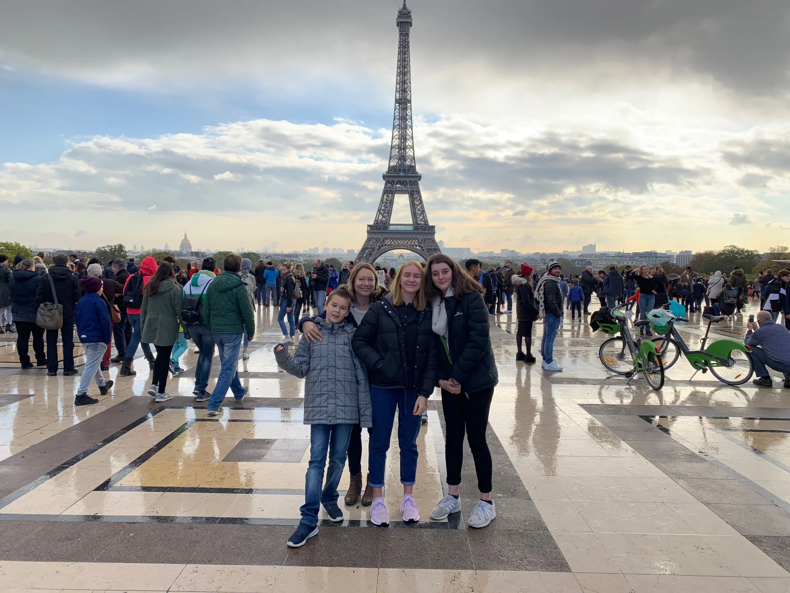 Australian students in front of the Eiffel Tower